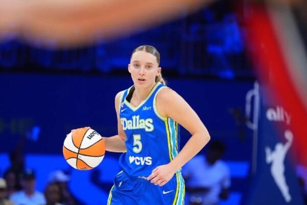 paige bueckers jersey